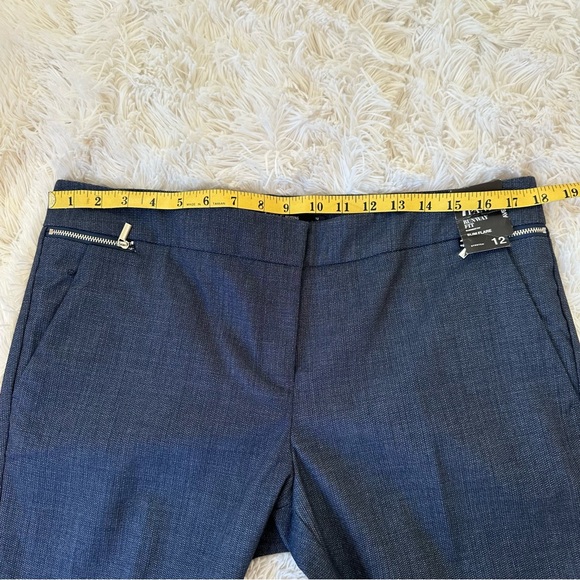 New York & Company Women’s Blue Slim Flare Trouser Pants Size: 12 NWT - Picture 4 of 8